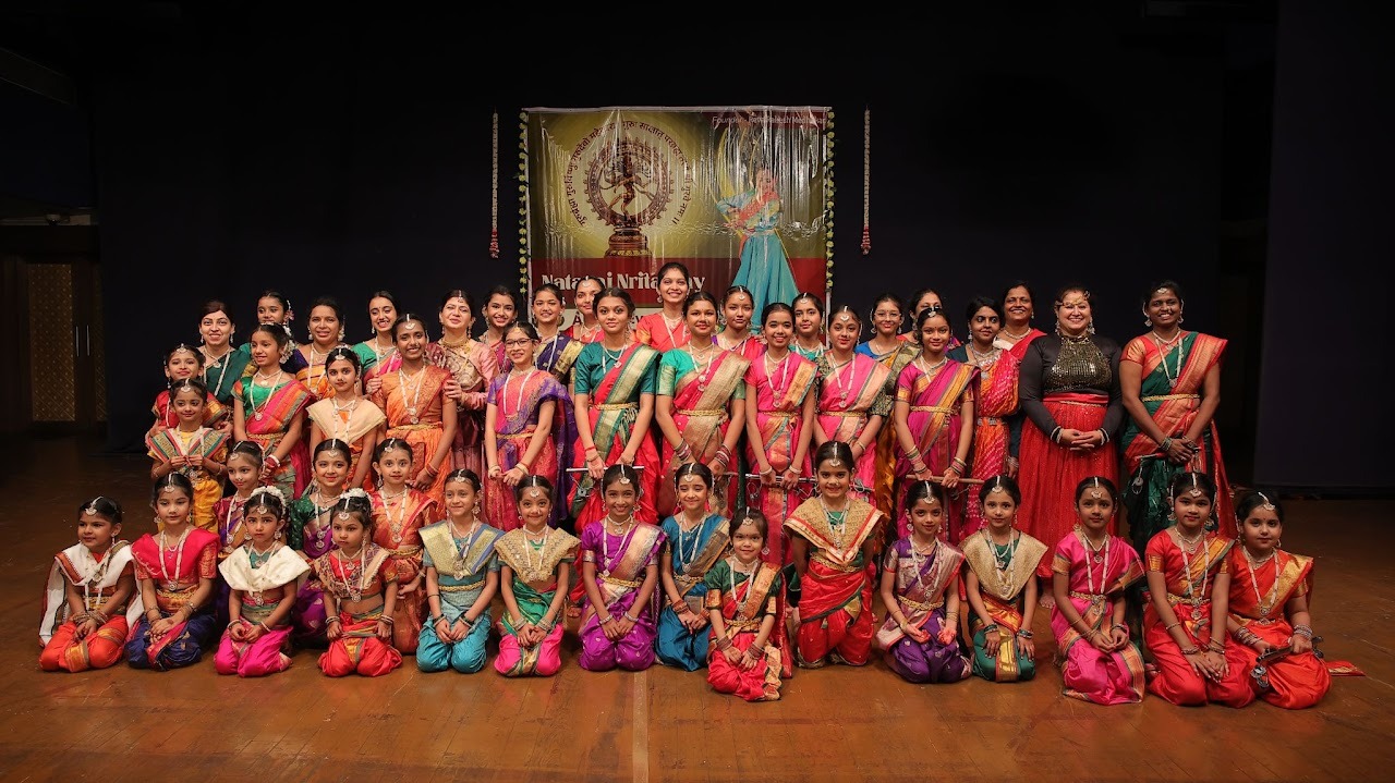 Students of Nataraj Nrityalay